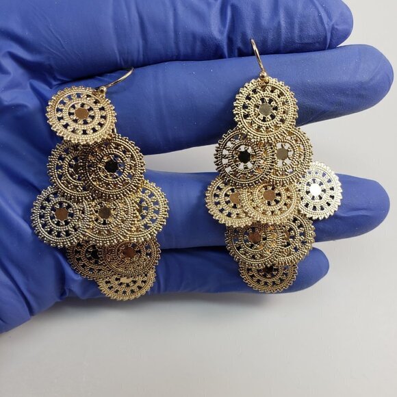 Women's Polished Gold-tone Filigree Round Disc Chandelier Drop Dangle Earrings - Picture 1 of 6